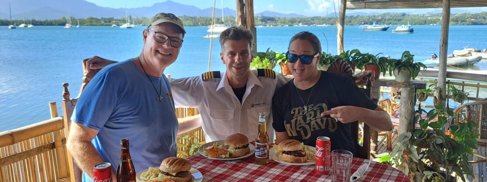 Scenic Flight Goodies - Burger and Beers!